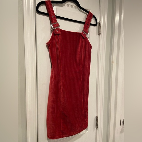 No Boundaries Size M Soft Stretchy Bodycon Pink Ribbed Velour Mini Dress Buckles - Picture 2 of 10